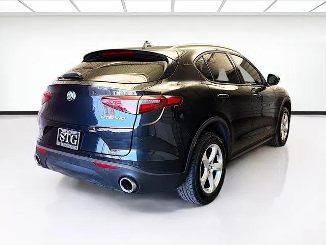 2020 Alfa Romeo Stelvio RWD