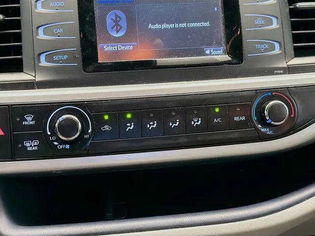 2019 Toyota Highlander LE