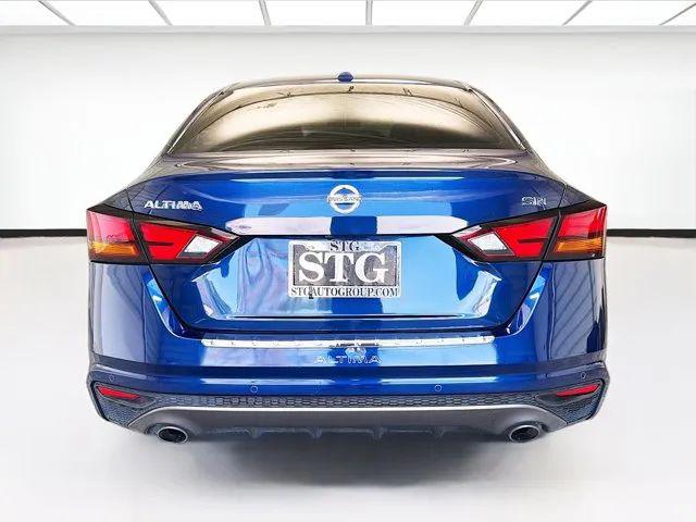 2022 Nissan Altima SR FWD