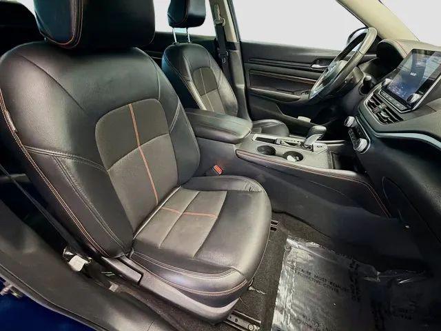 2022 Nissan Altima SR FWD