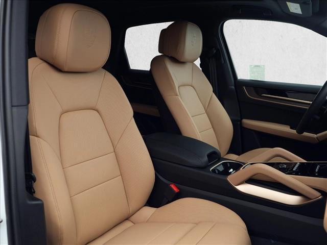 2026 Porsche Cayenne AWD