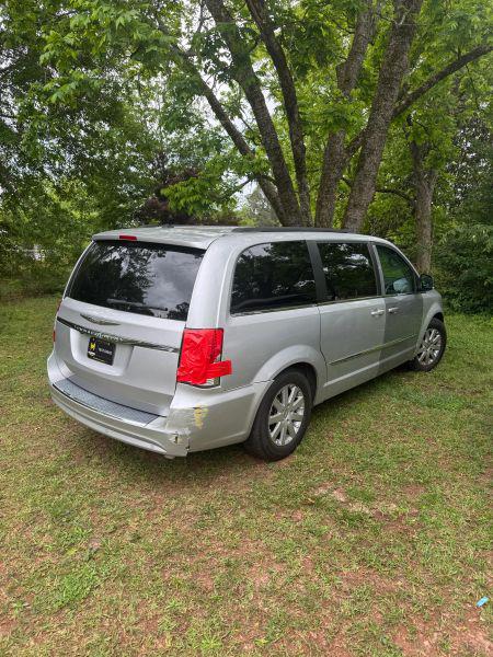 2011 Chrysler Town & Country Touring-L