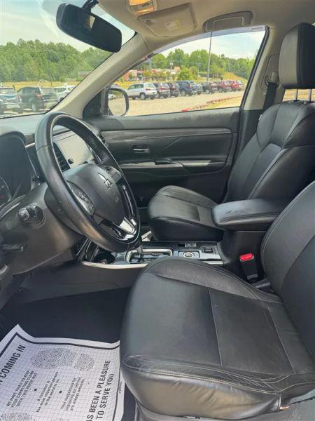 2019 Mitsubishi Outlander SEL