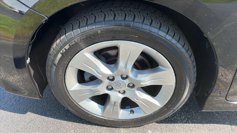 2013 Toyota Sienna SE 8 Passenger