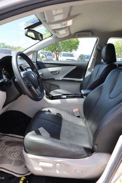 2013 Toyota Venza LE