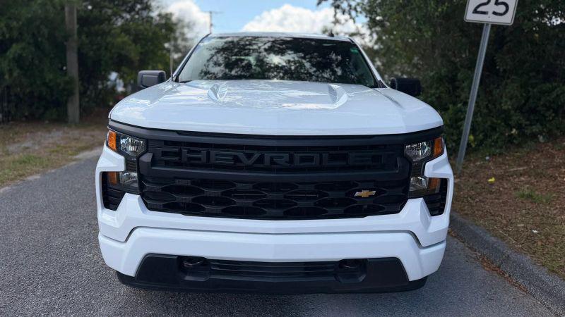2022 Chevrolet Silverado 1500 2WD Crew Cab Short Bed Custom