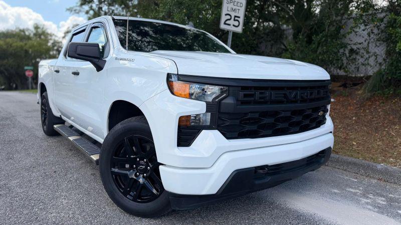 2022 Chevrolet Silverado 1500 2WD Crew Cab Short Bed Custom