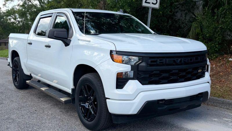 2022 Chevrolet Silverado 1500 2WD Crew Cab Short Bed Custom