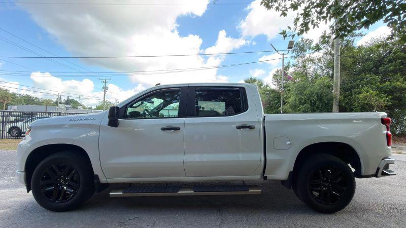 2022 Chevrolet Silverado 1500 2WD Crew Cab Short Bed Custom