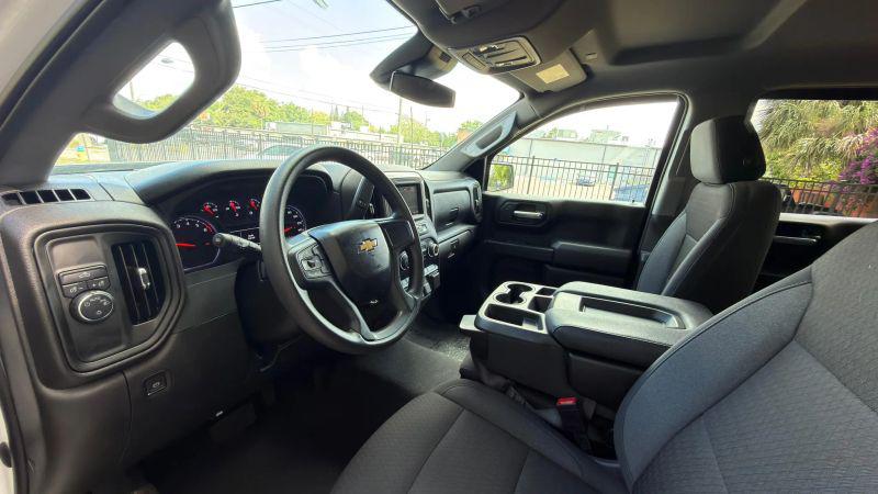 2022 Chevrolet Silverado 1500 2WD Crew Cab Short Bed Custom