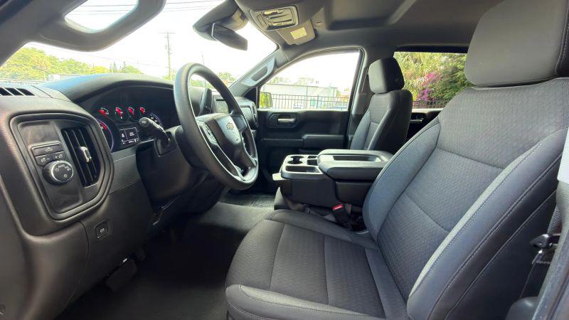 2022 Chevrolet Silverado 1500 2WD Crew Cab Short Bed Custom