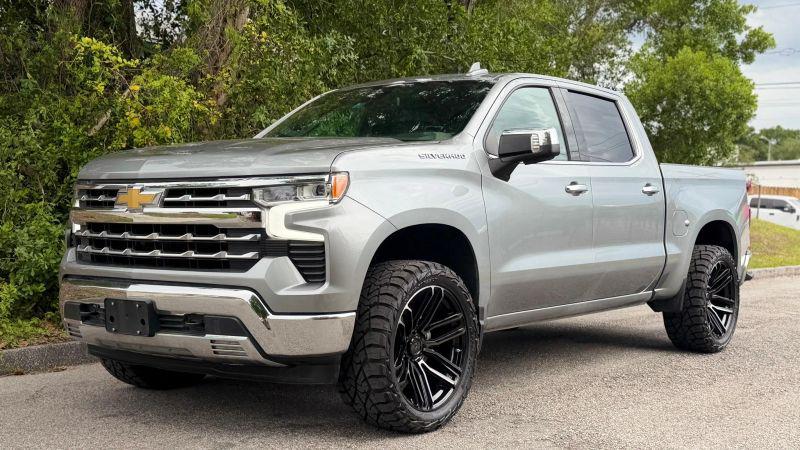 2023 Chevrolet Silverado 1500 2WD Crew Cab Short Bed LTZ