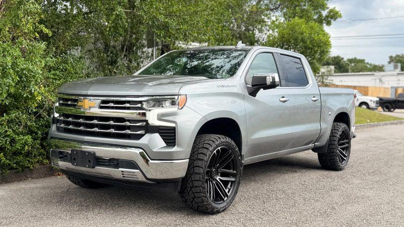2023 Chevrolet Silverado 1500 2WD Crew Cab Short Bed LTZ