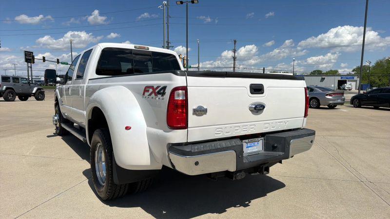 2016 Ford F-350 LARIAT