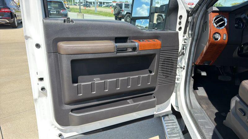 2016 Ford F-350 LARIAT