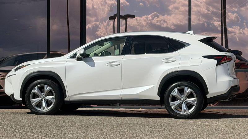 2017 Lexus NX 200t 200t
