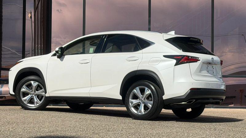2017 Lexus NX 200t 200t