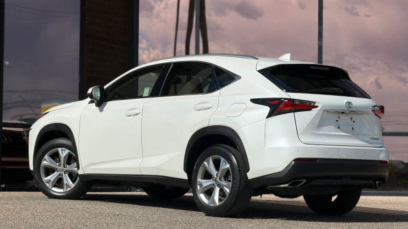 2017 Lexus NX 200t 200t