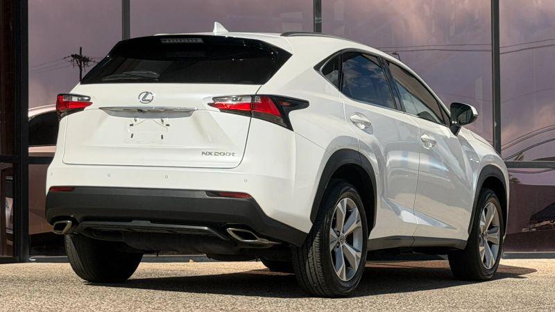 2017 Lexus NX 200t 200t