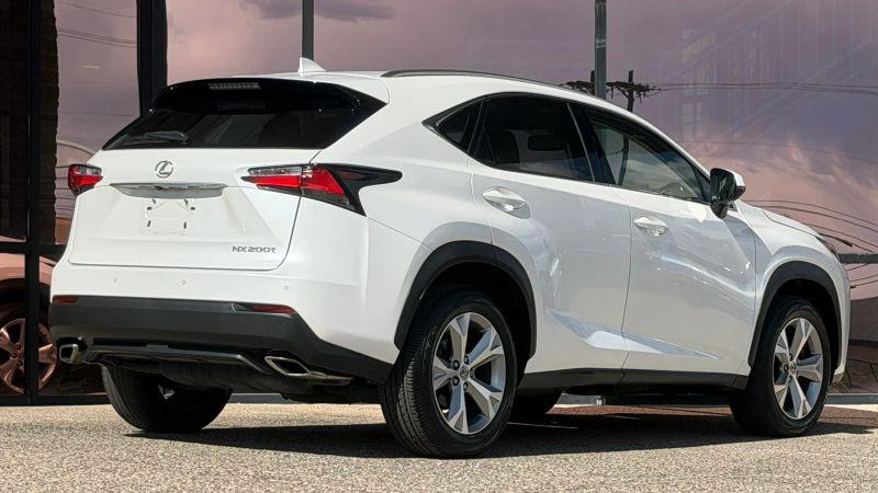2017 Lexus NX 200t 200t