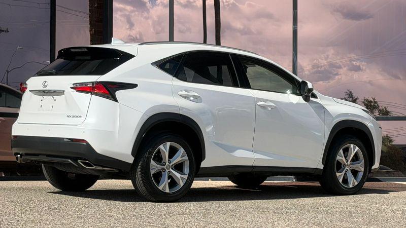 2017 Lexus NX 200t 200t