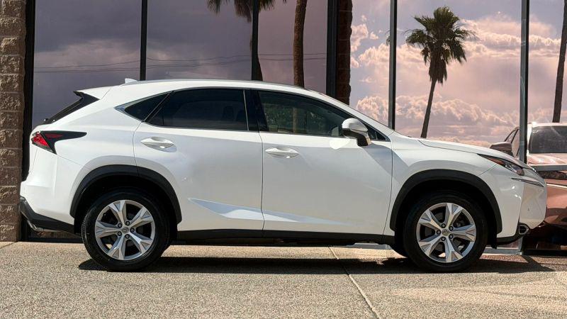 2017 Lexus NX 200t 200t