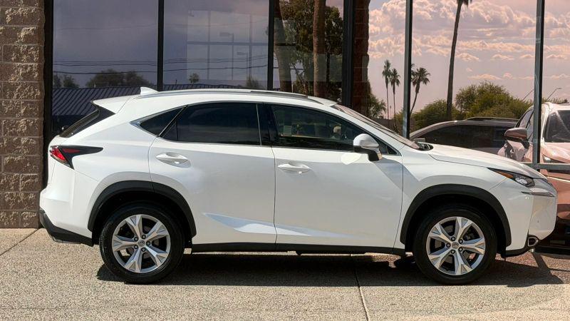 2017 Lexus NX 200t 200t