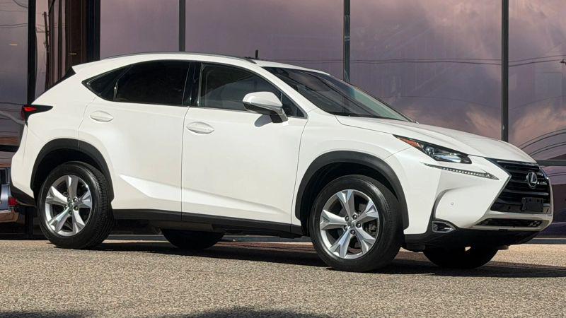 2017 Lexus NX 200t 200t