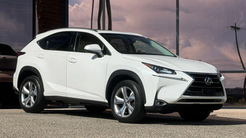 2017 Lexus NX 200t 200t