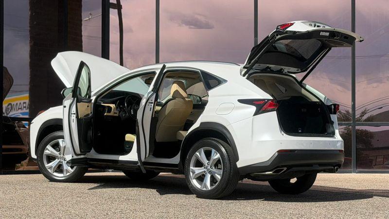 2017 Lexus NX 200t 200t