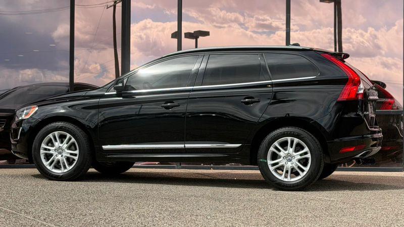 2016 Volvo XC60 T5 Drive-E Premier
