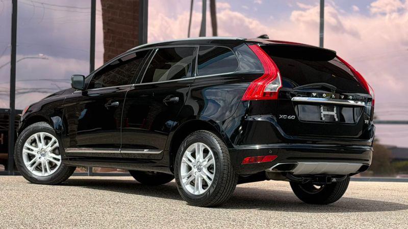 2016 Volvo XC60 T5 Drive-E Premier