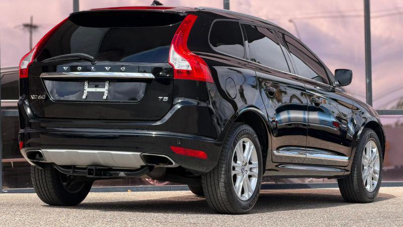2016 Volvo XC60 T5 Drive-E Premier