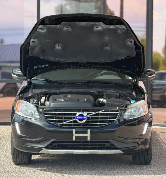 2016 Volvo XC60 T5 Drive-E Premier