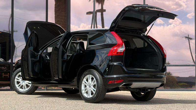 2016 Volvo XC60 T5 Drive-E Premier