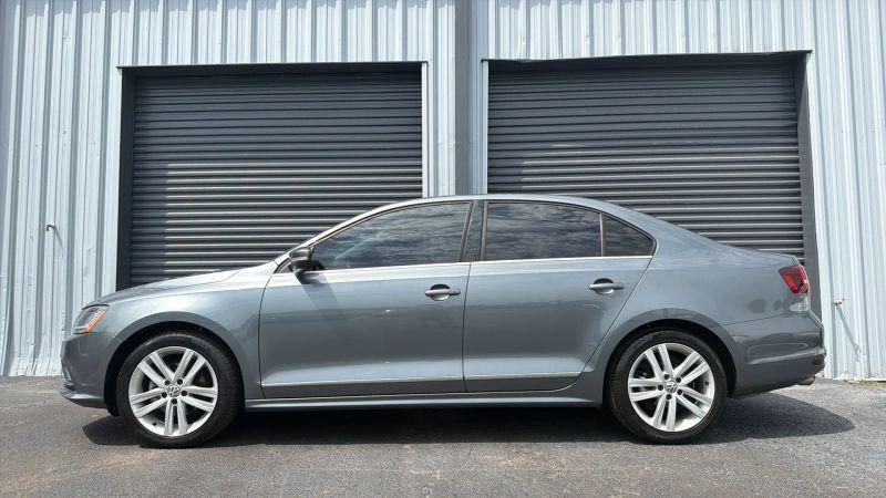 2017 Volkswagen Jetta 1.8T SEL