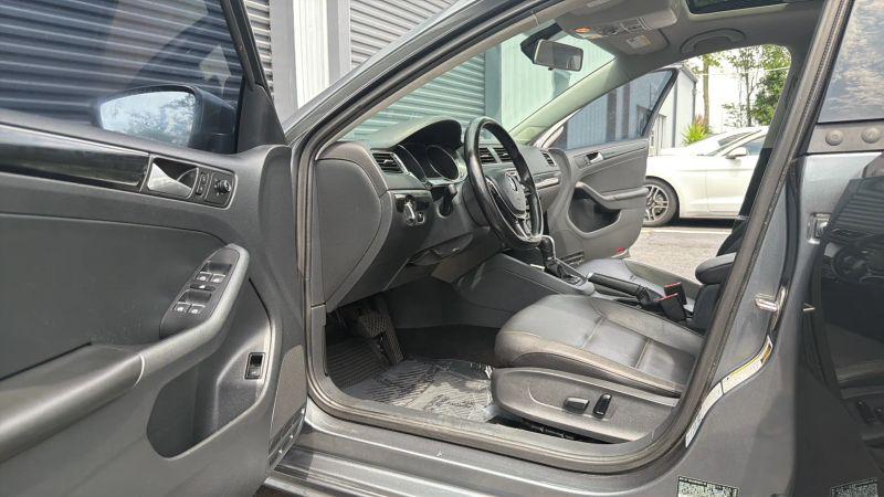 2017 Volkswagen Jetta 1.8T SEL