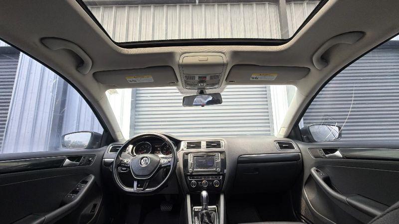 2017 Volkswagen Jetta 1.8T SEL