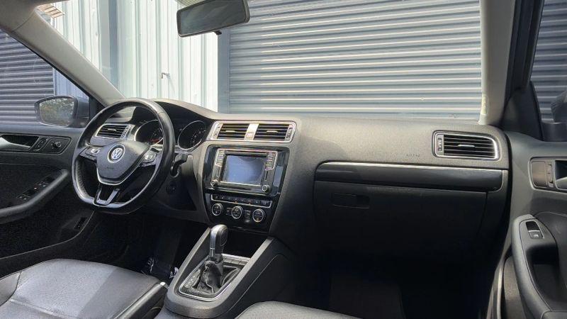 2017 Volkswagen Jetta 1.8T SEL