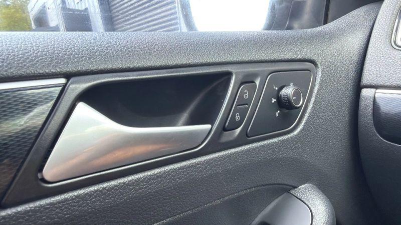2017 Volkswagen Jetta 1.8T SEL