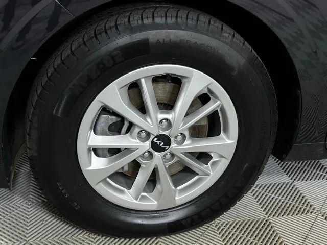 2023 Kia Carnival MPV LX Seat Package