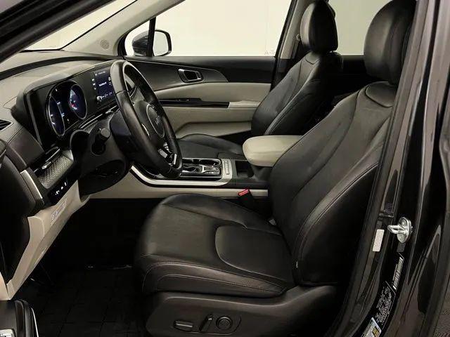 2023 Kia Carnival MPV LX Seat Package