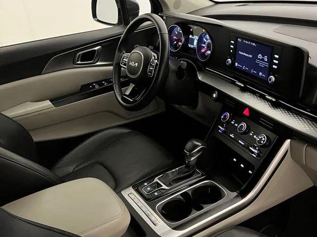 2023 Kia Carnival MPV LX Seat Package