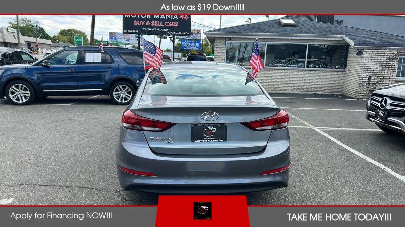 2018 Hyundai Elantra SE