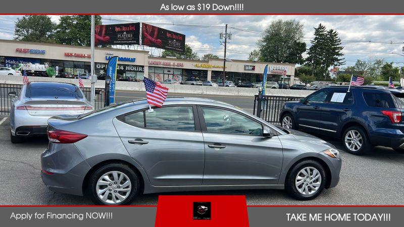 2018 Hyundai Elantra SE