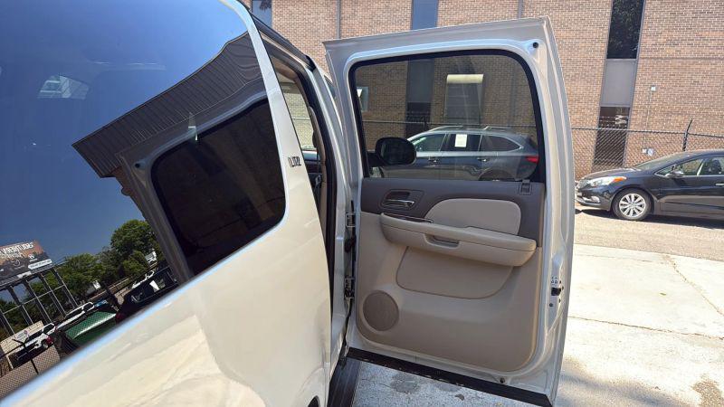 2012 Chevrolet Suburban LTZ