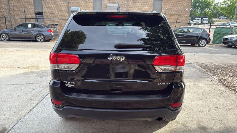 2018 Jeep Grand Cherokee Laredo 4x4