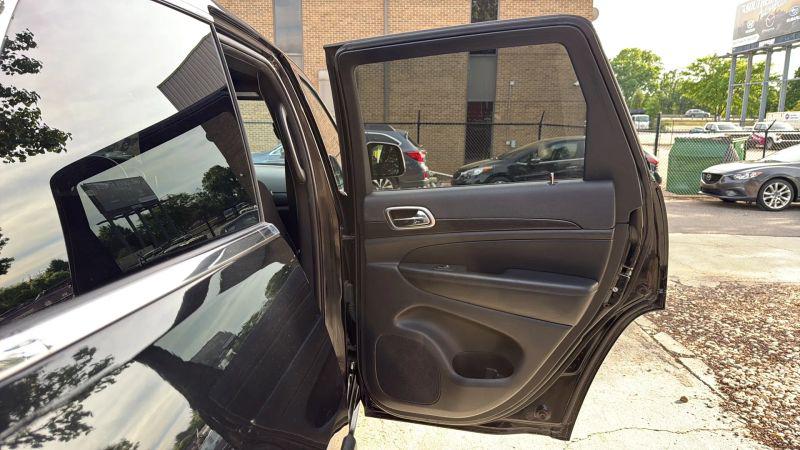 2018 Jeep Grand Cherokee Laredo 4x4