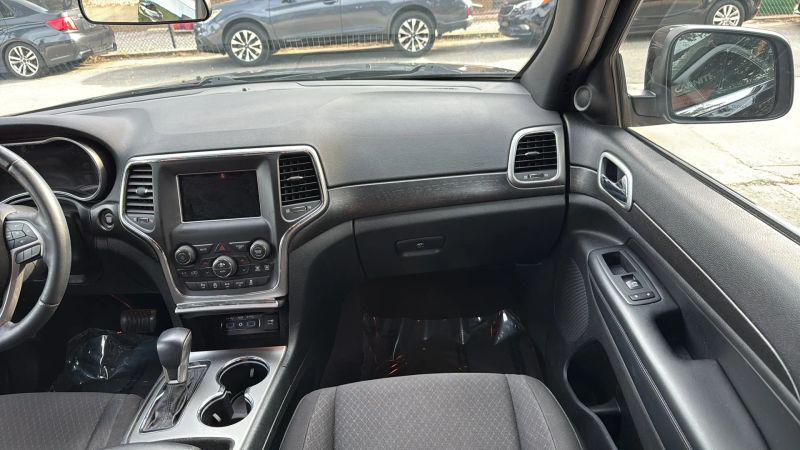 2018 Jeep Grand Cherokee Laredo 4x4