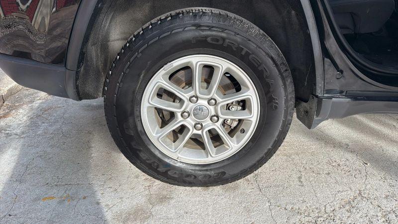 2018 Jeep Grand Cherokee Laredo 4x4